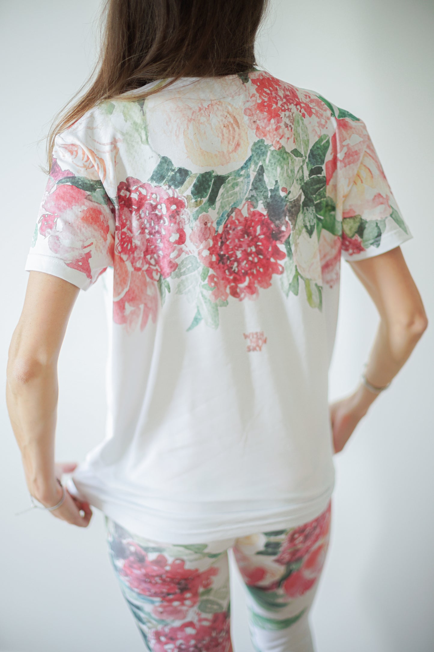 + PEONIES T-shirt +